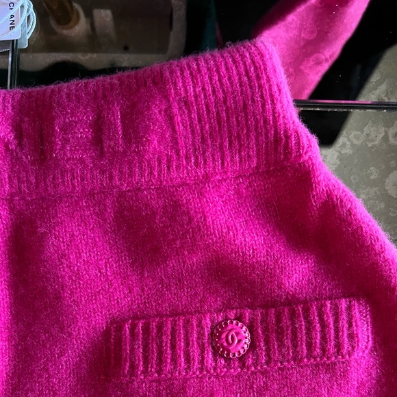 NWT AUTHENTIC CHANEL 22B knitted Fuchsia Skirt size 36 - Picture 3 of 9